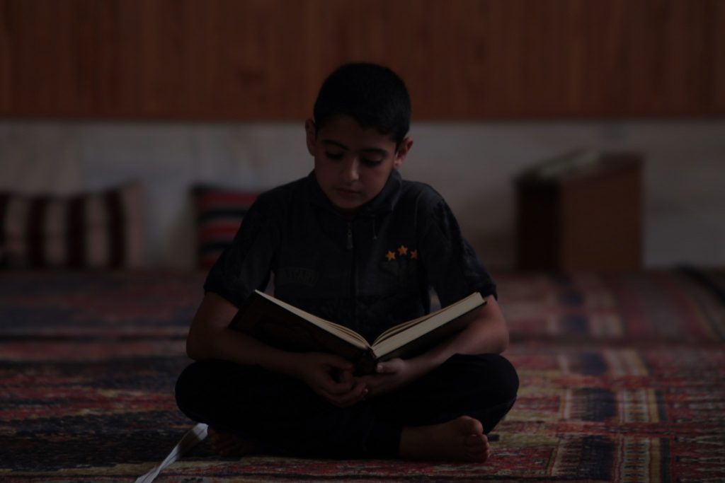 The Best Way to Encourage Children to Recite the Quran?